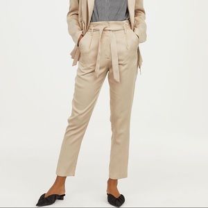 Buy 1 get 1 free! ☀️ | Paperbag Dress Pants H&M
